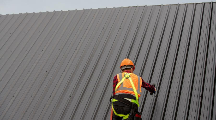 Professional metal roof installation services in Markham, TX